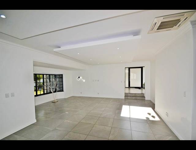 5 BEDROOM HOUSE FOR SALE IN BENMORE GARDENS